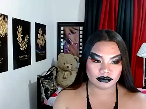 TSbrianaHugeCock ওয়েবক্যাম শো