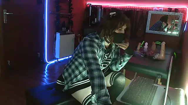 Ginny-the-bdsm-nympho Webcam Show