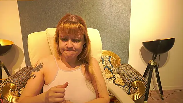 Živý XXX chat BellaLaPetit