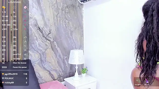 Živý XXX chat LauraSaenz01