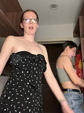 RussianGirls_ Chat XXX live