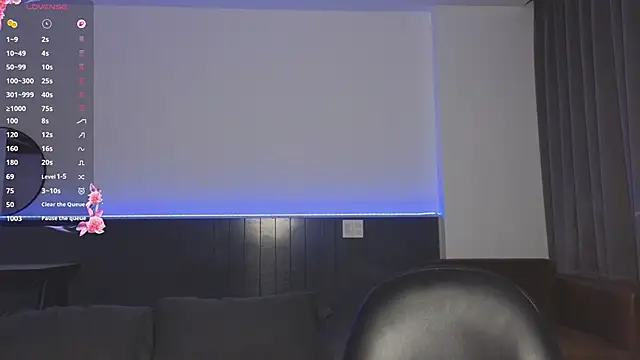 lumi_ka élő XXX-chatje