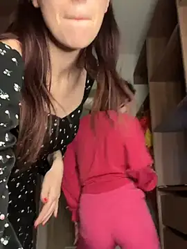 RussianGirls_ 现场XXX聊天