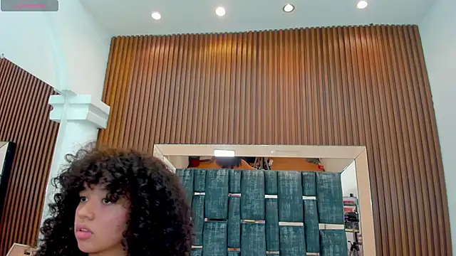 Chloe_and_Violeta Chat XXX in diretta