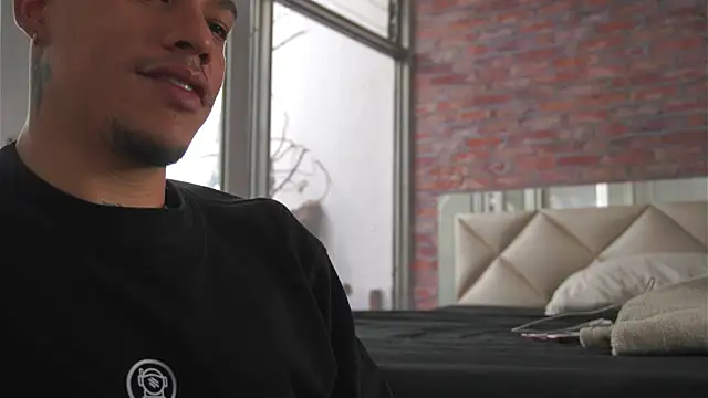 AlphaMasterXxxn Live XXX chat