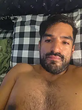 عرض كام piggylatino