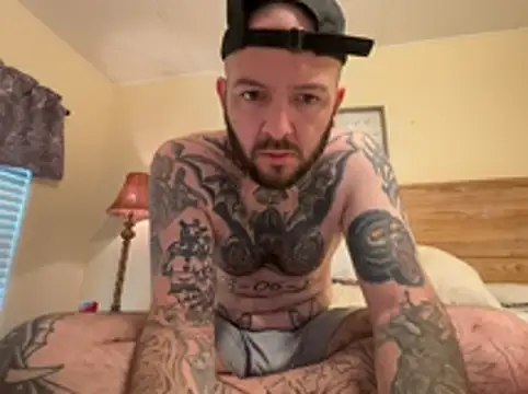 nATTy_gOD_official01: διαδικτυακό σόου στην κάμερα