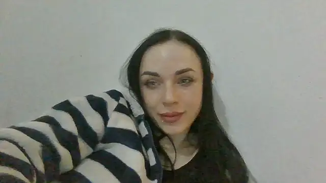 Czat XXX na żywo – Trinsy_Love