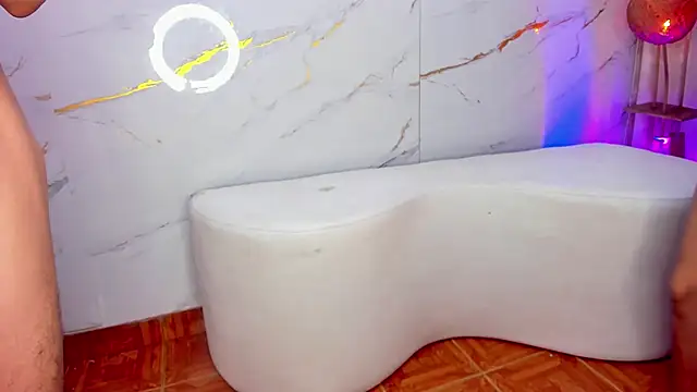 AmazingOrgasmのライブXXXチャット