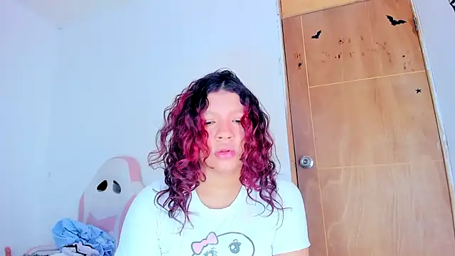แชท XXX สดของ Emily_Coper18