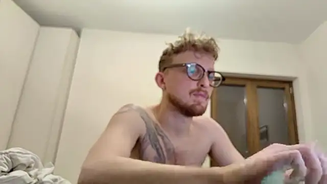 XXX chat uživo modela Red_dragon94