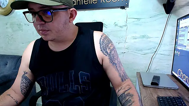 maximo_daddy Adlı Modelin Web Kamerası Şovu