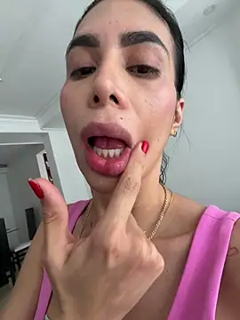 mckenzieklein Adlı Modelin Web Kamerası Şovu