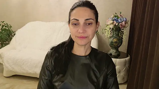 XXX chat uživo modela LovelyBeatrice