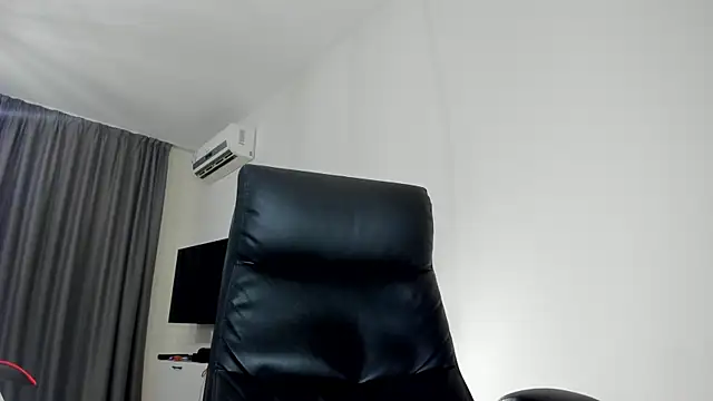 XXX chat uživo modela Findom_guy