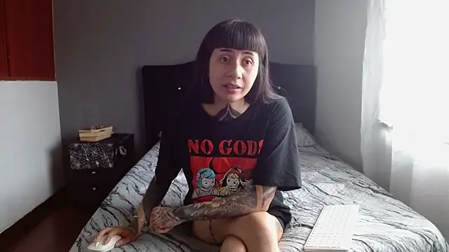 Sembang XXX Secara Langsung Emilia_1995