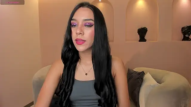 Chat +18 de AmaliaCrus ao vivo