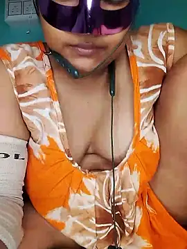 mimi87hoty's Webcam Show