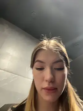 Risky_Mia69 Webcam show