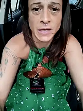 SquirtAssAddict Show Webcam