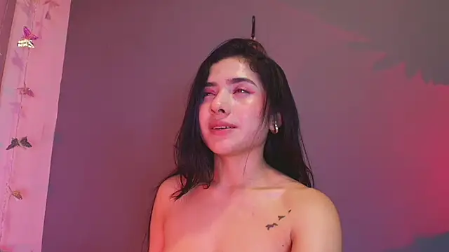 Czat XXX na żywo – adara_johnson__