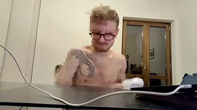 Red_dragon94 webcam show