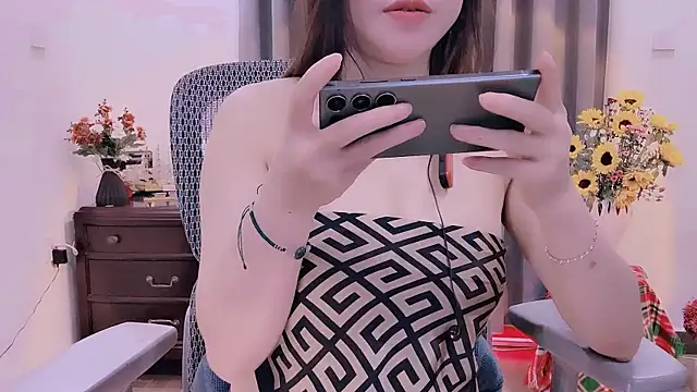 Caryln-Bun 라이브 XXX 채팅