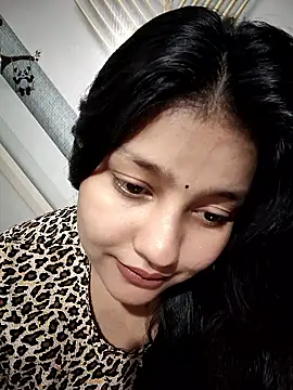 Pavitra_Sharma Show in webcam
