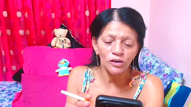 XXX chat uživo modela SLUTTYROXY