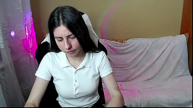 Effy__Stoner লাইভ XXX চ্যাট
