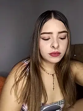 Nahomy_cmn Live XXX chat