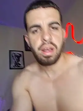 Show modela Cubanotatuado na web-kameri