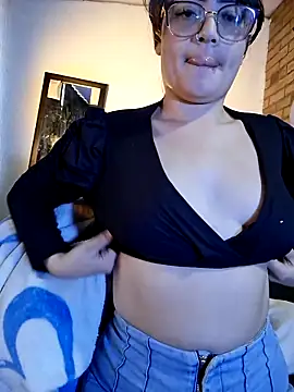 Chat +18 de Backdoor_Newbie ao vivo