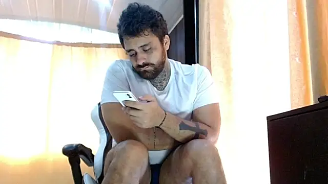 عرض كام aronmiller404