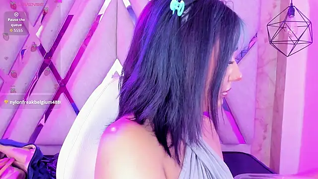 Chatroom XXX en direct de sophiievv