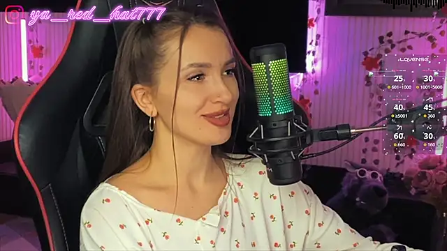 -RED_HAT-'s Live XXX Chat