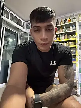 OliverWest04 现场XXX聊天