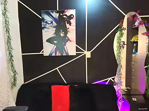 LUCYMILF_SEXY Webcam-Show