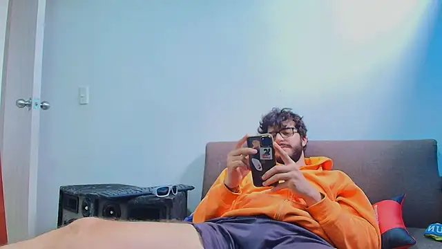 thomas_gun's Live XXX Chat