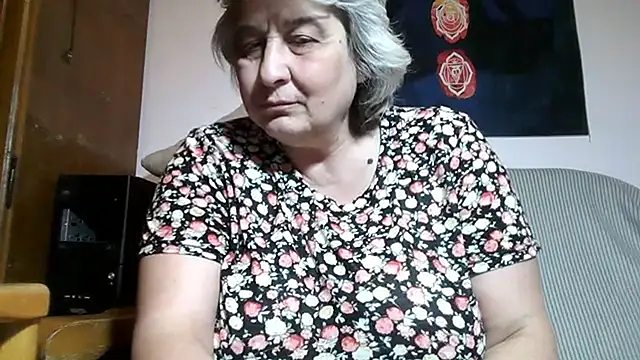ExquisiteMature's Live XXX Chat