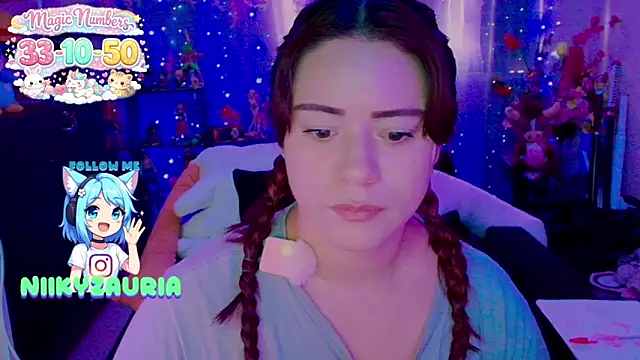 دردشة _niiky الجنسية المباشرة