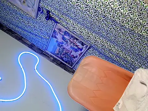 cristine_shopan Webbikameraesitys