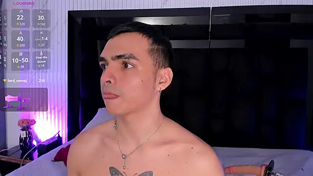 NicoKinggs_ Chat XXX in diretta