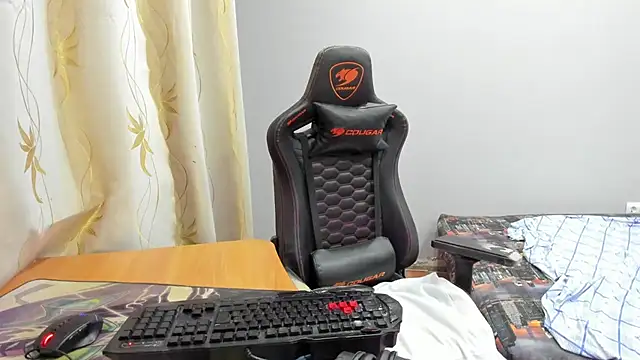 Вебкам-шоу iliaskrislove