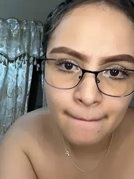 Tayler_Kim's Live XXX Chat