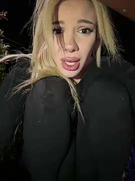 AlyssaFoxx_ 在線直播表演