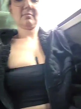RaveMami লাইভ XXX চ্যাট