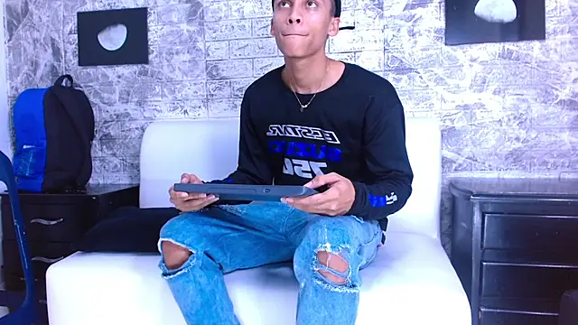 Show modela Harin_Prize na web-kameri