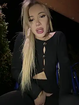 AlyssaFoxx_ Live XXX-chat