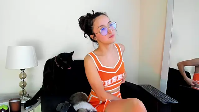 its__angelica_: απευθείας συνομιλία ΧΧΧ